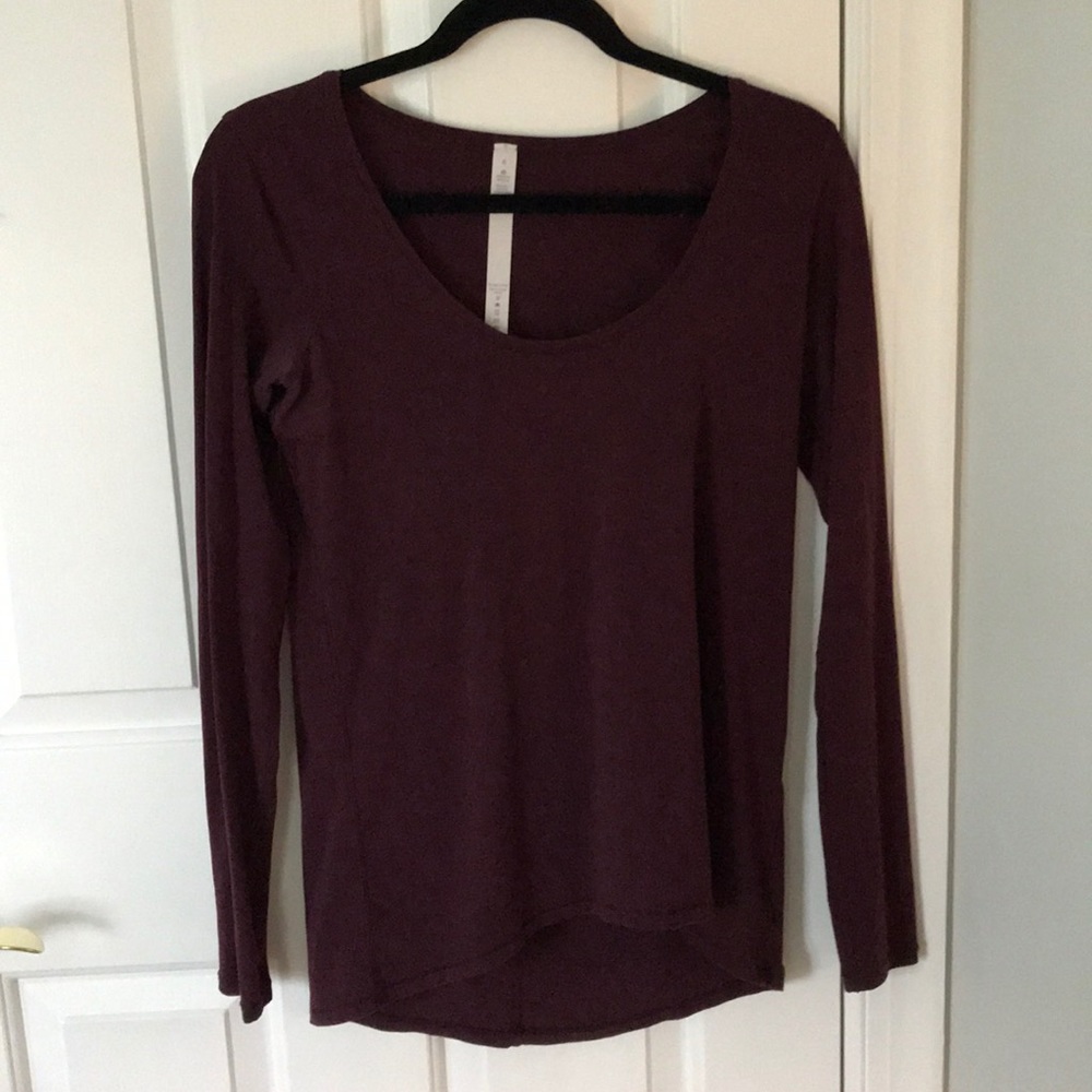 lululemon long sleeve maroon t-shirt